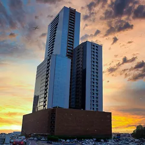 Luxe Grand Aparthotel Sharjah